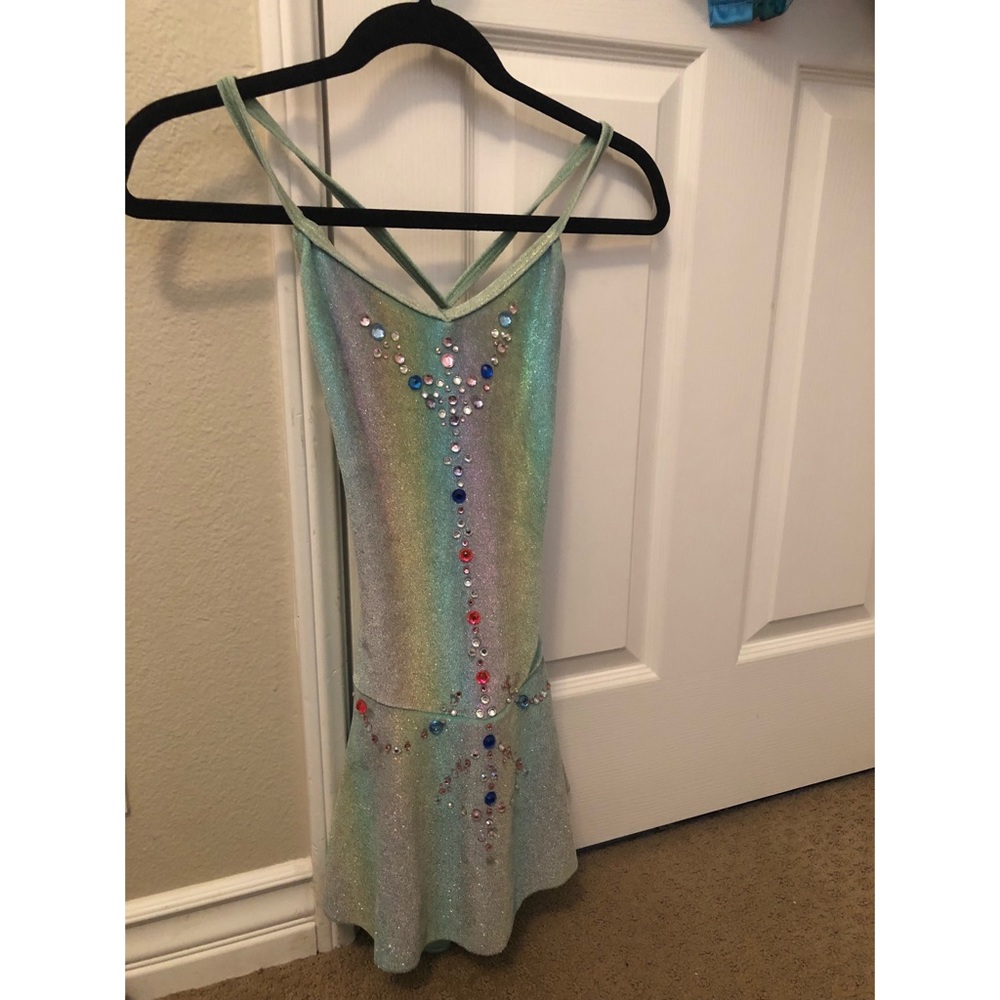 Figure skating dress. Ice skating. Dance. Costume